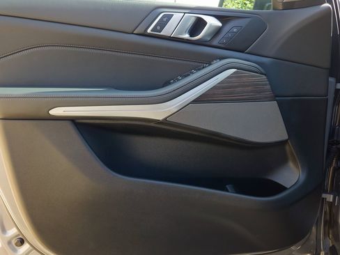 Used 2026 BMW X5 xDrive40i w/ Premium Package image 13