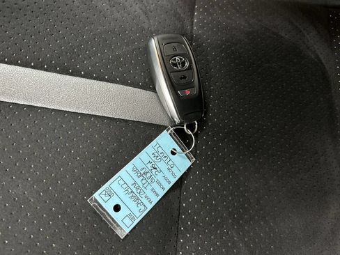 Used 2026 Toyota GR86 Premium w/ ALL Weather Mat Package (TMS) RWD image 12