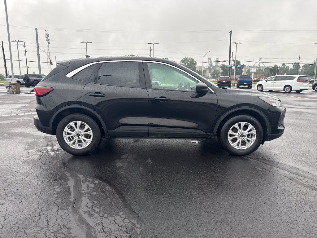 Used 2023 Ford Escape Active AWD/4WD image 8