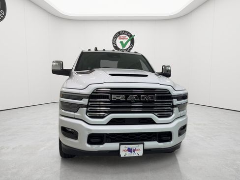 Used 2026 RAM 2500 Laramie AWD/4WD image 8