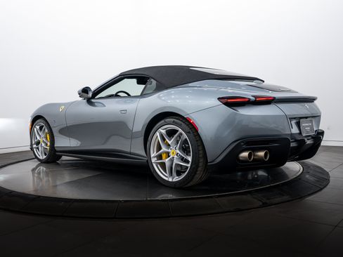Used 2025 Ferrari Roma Spider image 32
