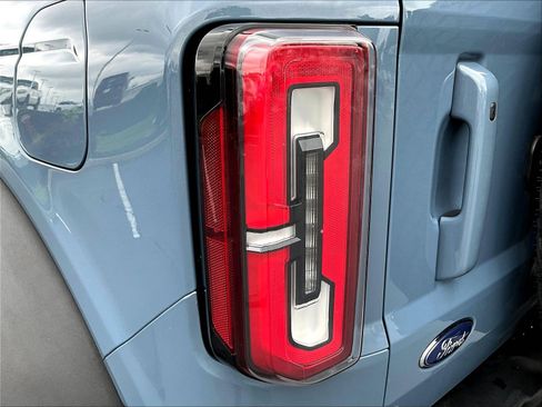 Used 2024 Ford Bronco Outer Banks w/ Sasquatch Package AWD/4WD image 23