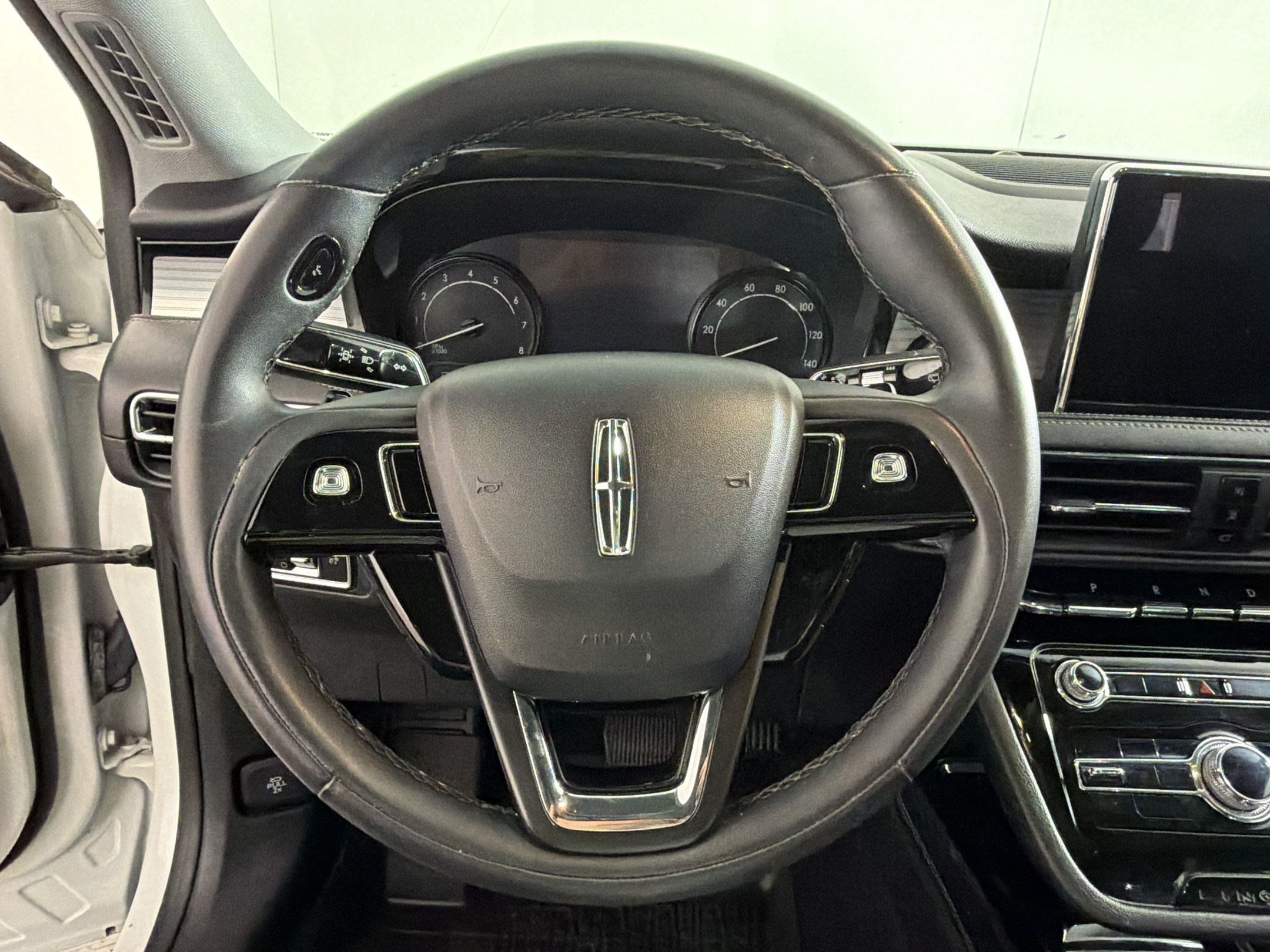Used 2022 Lincoln Corsair AWD w/ Equipment Group 101A image 11