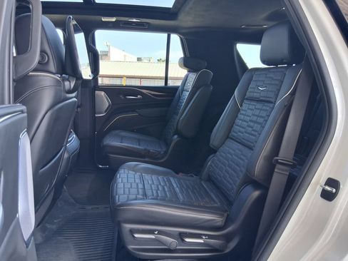 Used 2024 Cadillac Escalade Sport Platinum RWD image 24
