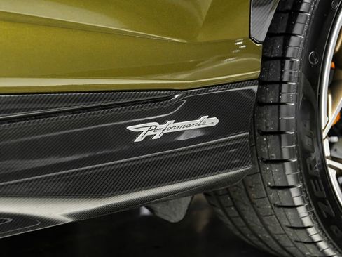 Used 2023 Lamborghini Urus Performante AWD/4WD image 65