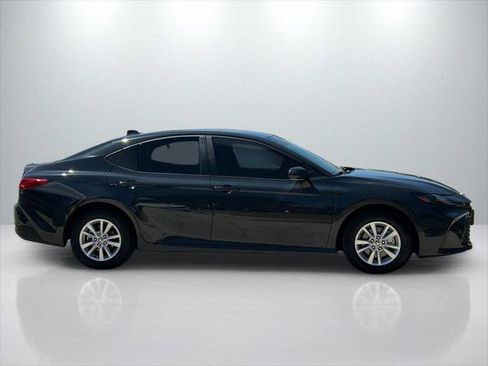 Used 2025 Toyota Camry LE w/ Convenience Package AWD/4WD image 4