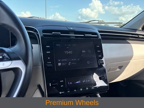 Used 2023 Hyundai Tucson SEL w/ Convenience Package FWD image 17