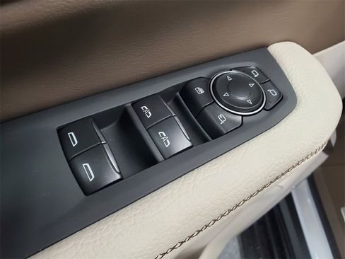 New 2026 GMC Yukon XL Denali w/ LPO, Floor Liner Package image 10