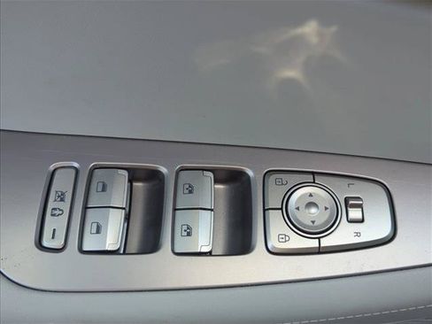 Used 2025 Hyundai Palisade SE FWD image 10