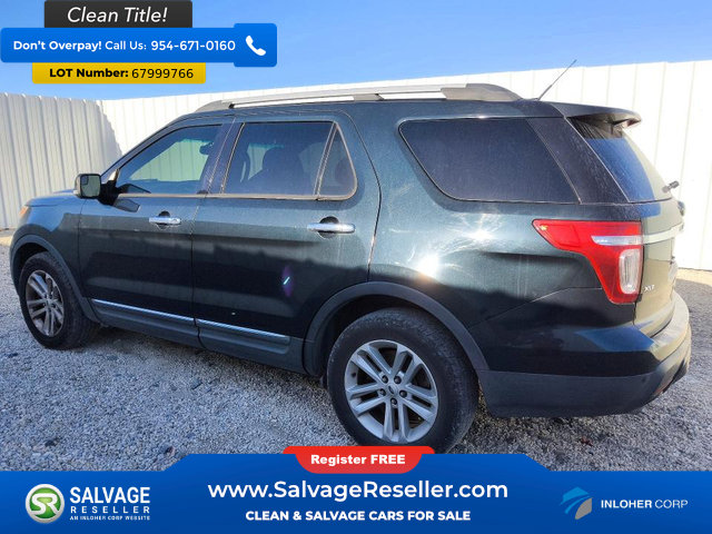 Used 2014 Ford Explorer XLT w/ Equipment Group 202A FWD image 3