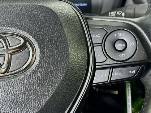 Used 2022 Toyota Corolla SE FWD image 13