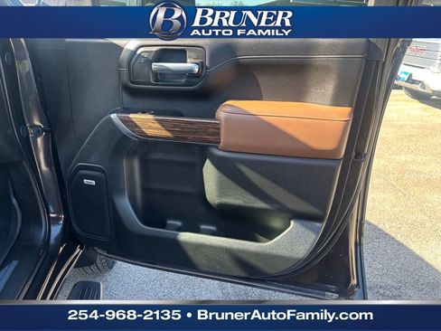 Used 2021 Chevrolet Silverado 3500 High Country image 15