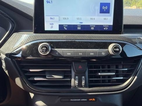 Used 2025 Ford Escape ST-Line Select AWD/4WD image 14