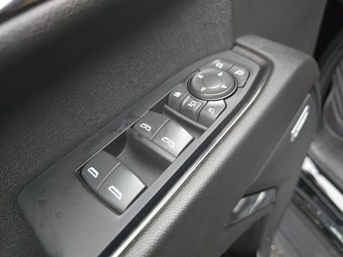 Used 2024 GMC Sierra 2500 AT4 w/ AT4 Premium Plus Package AWD/4WD image 19