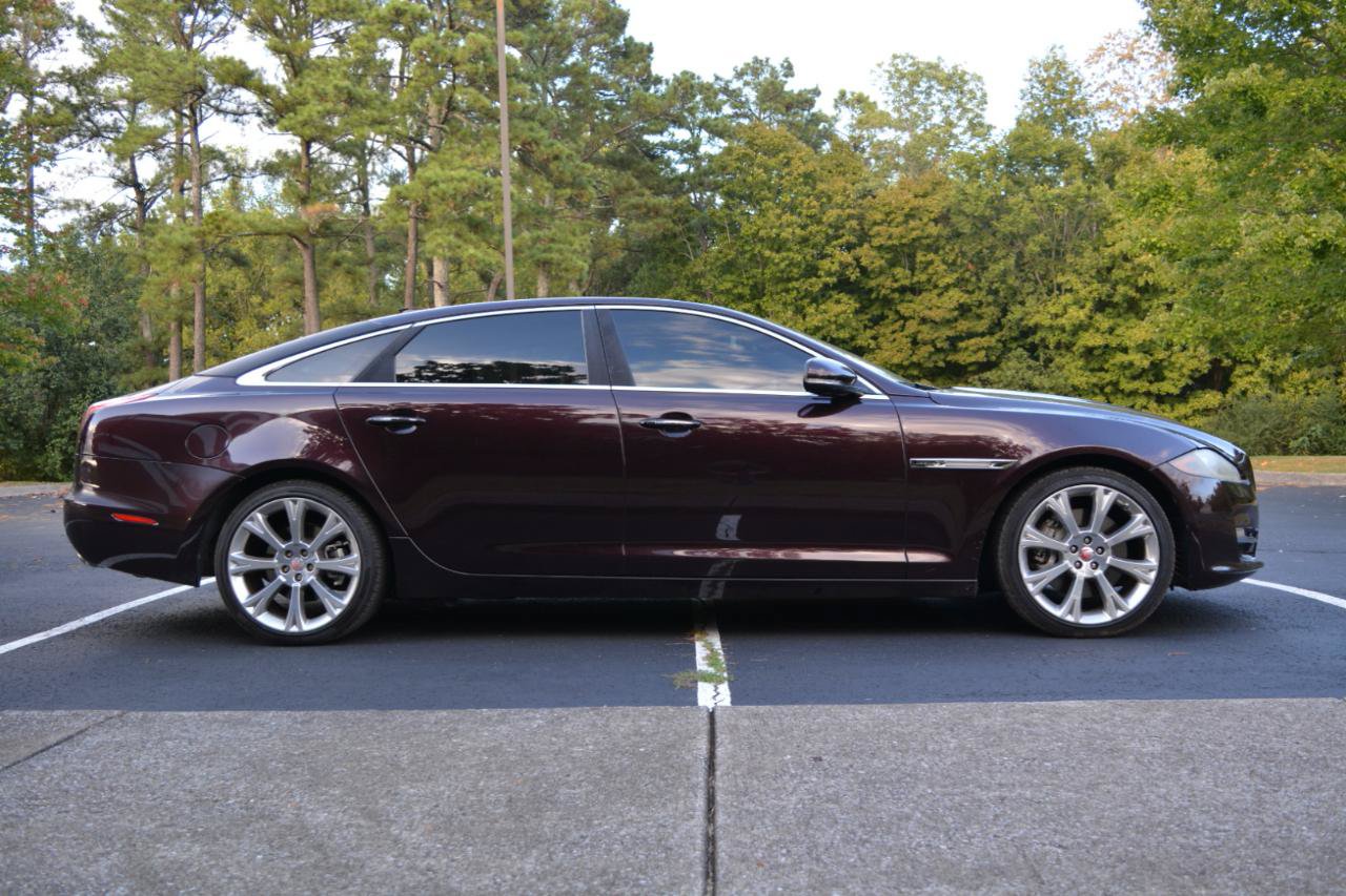 Used 2016 Jaguar XJ L Portfolio RWD image 4