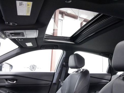 Used 2024 Honda Accord Sport image 32