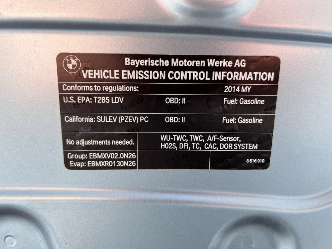 Used 2014 BMW 328i xDrive Sedan AWD/4WD image 25