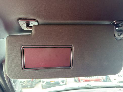 Used 2025 RAM 1500 Laramie image 28