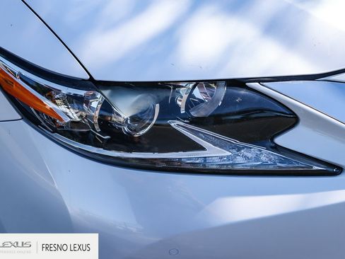 Used 2016 Lexus ES 350 w/ Navigation System Package FWD image 10