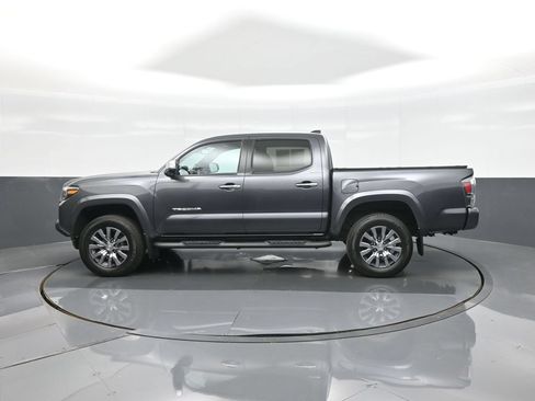 Certified 2022 Toyota Tacoma Limited AWD/4WD image 4