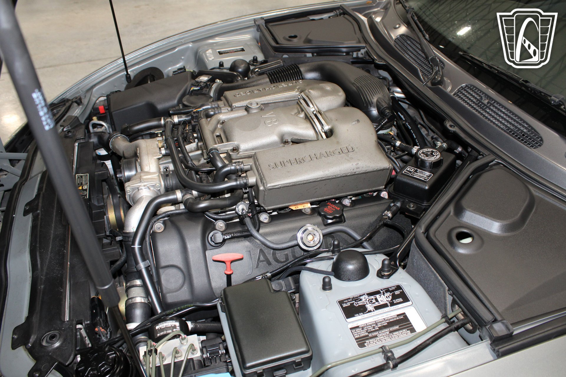 Used 2004 Jaguar XK8 Convertible RWD image 9