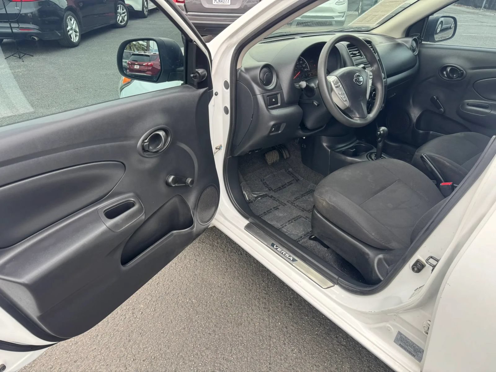 Used 2015 Nissan Versa S Plus FWD image 20