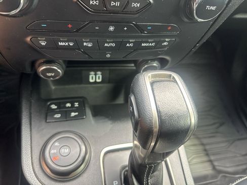 Used 2021 Ford Ranger XLT w/ Tremor Off-Road Package image 19
