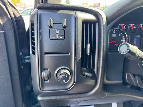 Used 2018 Chevrolet Silverado 2500 W/T w/ WT Convenience Package image 22