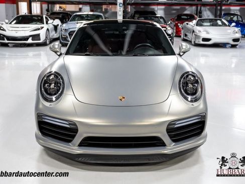 Used 2018 Porsche 911 4 Coupe AWD/4WD image 3