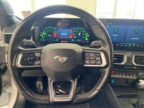 Used 2024 Ford Mustang Premium image 18