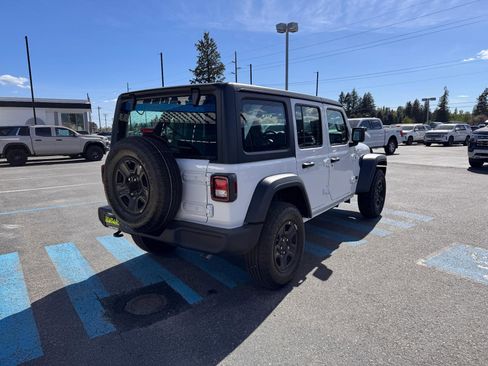 Used 2024 Jeep Wrangler Unlimited Sport AWD/4WD image 7