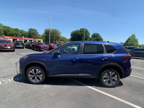 Used 2023 Nissan Rogue SV AWD/4WD image 7