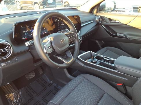 New 2026 Chevrolet Equinox LT w/ Midnight Edition image 8