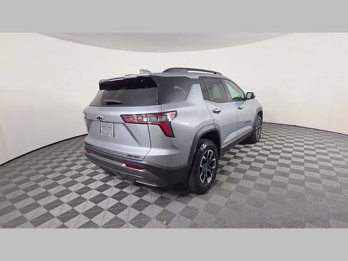 Used 2026 Chevrolet Equinox ACTIV AWD/4WD image 40