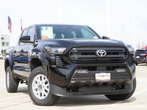 Used 2026 Toyota Tacoma SR5 image 2