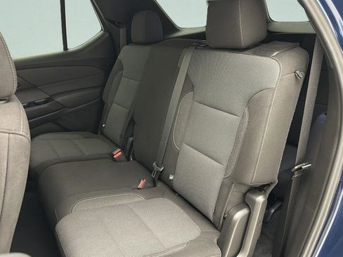 Used 2023 Chevrolet Traverse LT AWD/4WD image 10