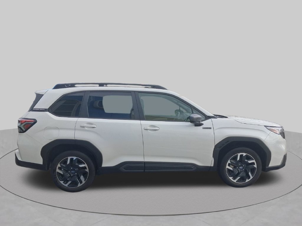 Used 2025 Subaru Forester Limited w/ Popular Package AWD/4WD image 4