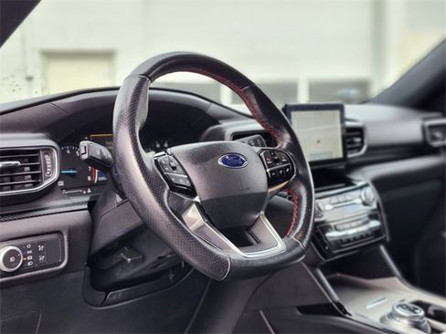 Certified 2022 Ford Explorer ST-Line w/ Class IV Trailer Tow Package image 20