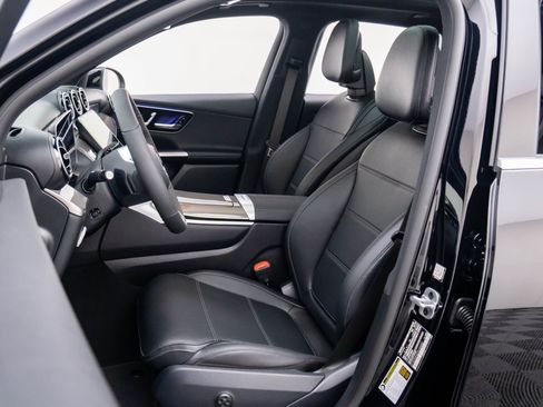 New 2025 Mercedes-Benz GLC 300 4MATIC image 25