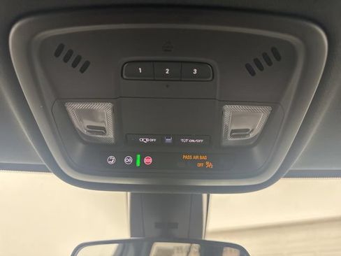 Used 2022 Chevrolet Traverse LT w/ LPO, 'HIT The Road' Package AWD/4WD image 20