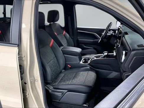 Used 2023 Chevrolet Colorado Z71 w/ Z71 Convenience Package 2 AWD/4WD image 26