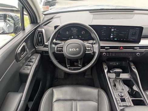 Certified 2024 Kia Sorento S FWD image 16