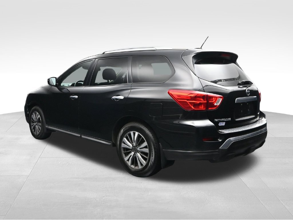 Used 2017 Nissan Pathfinder S AWD/4WD image 3
