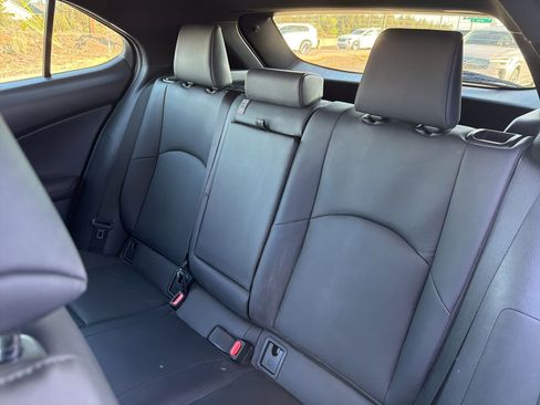 Used 2022 Lexus UX 200 w/ Accessory Package (Z1) FWD image 22