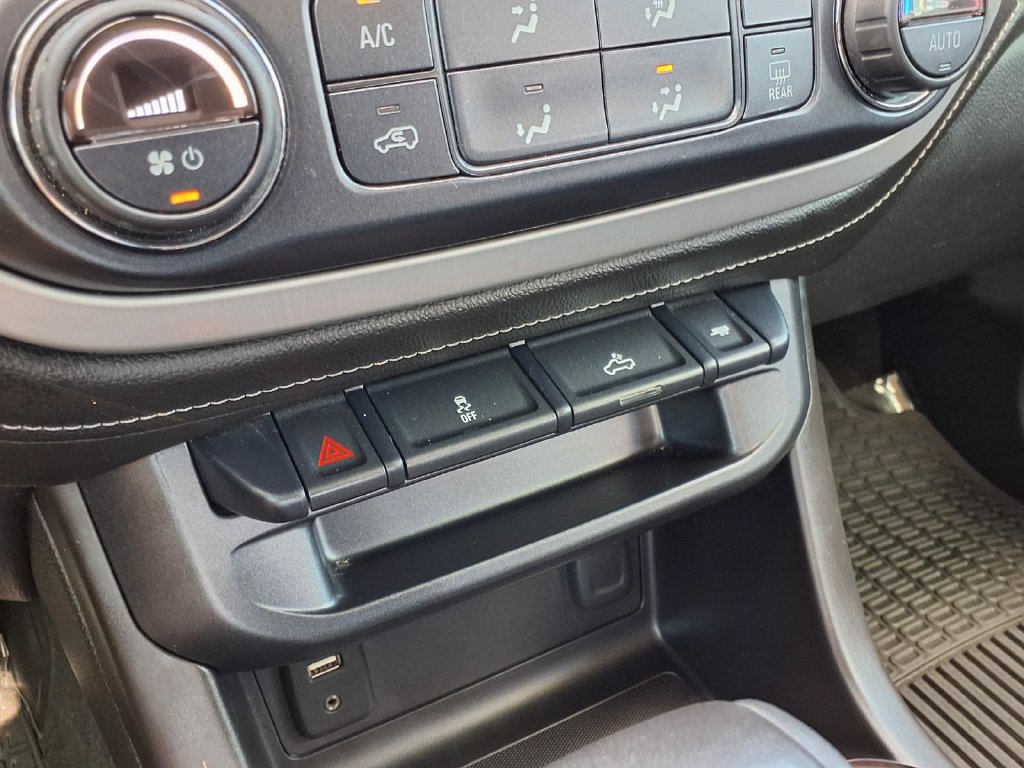 Used 2016 GMC Canyon SLE w/ SLE Convenience Package RWD image 25