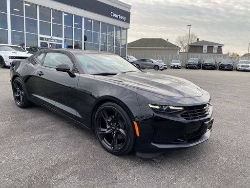 Used 2024 Chevrolet Camaro LT image 7