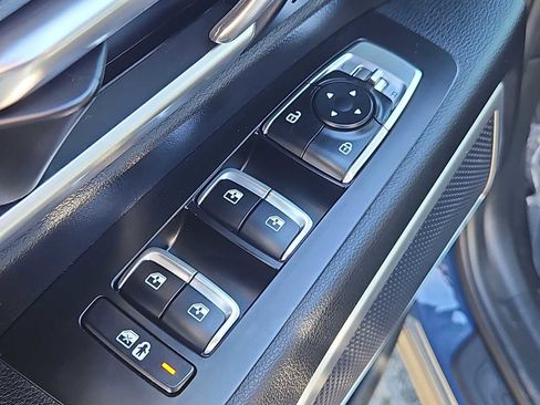 Certified 2023 Kia Telluride S w/ S Sunroof Package image 25