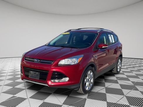 Used 2015 Ford Escape Titanium image 3