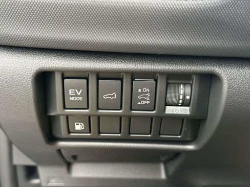 New 2025 Subaru Forester Touring image 29