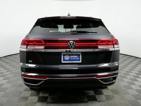 Certified 2024 Volkswagen Atlas Cross Sport SE image 29